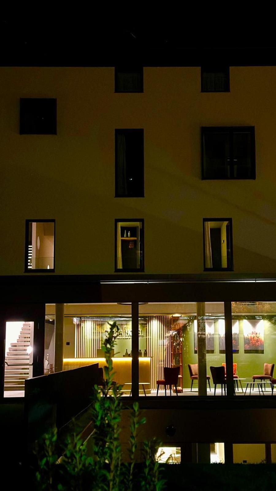 Terra Hotel Boutique Tirano Extérieur photo